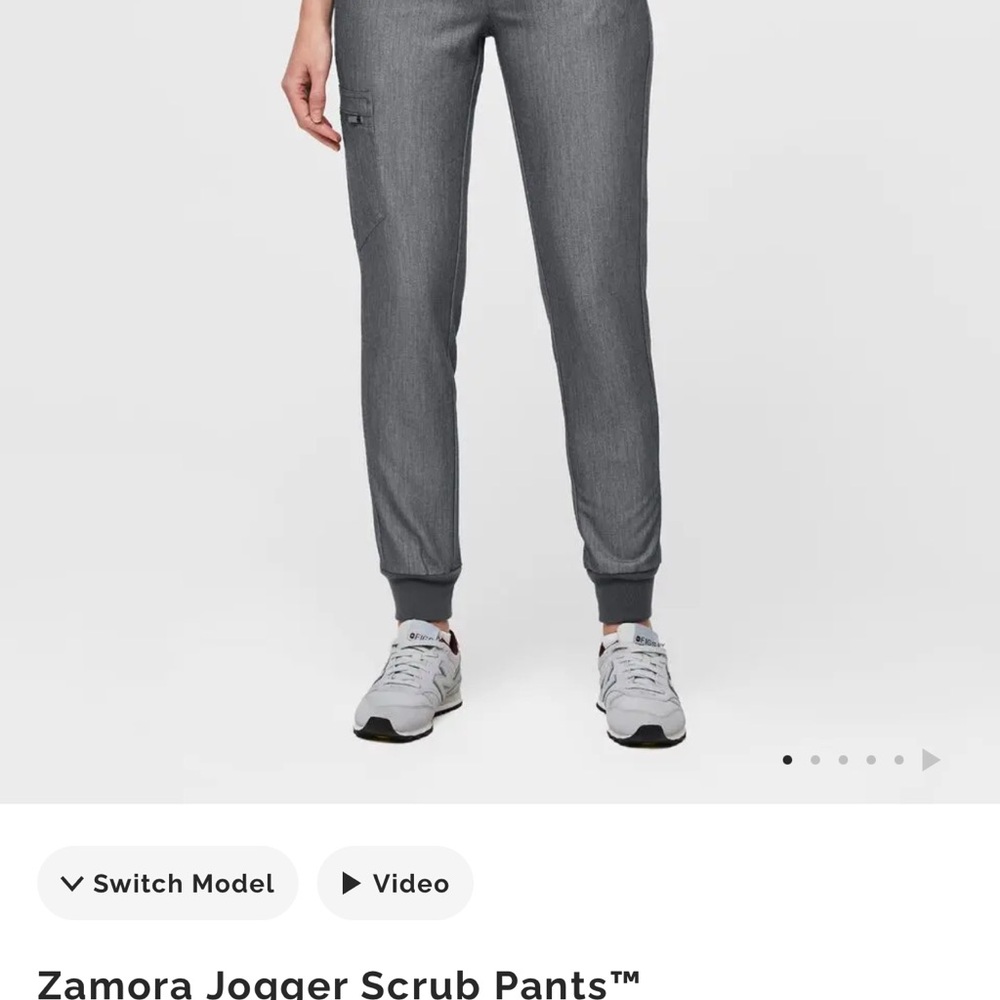 Figs Green Joggers with Relaxed Fit and Drawstring Waist - Picture 2 of 5